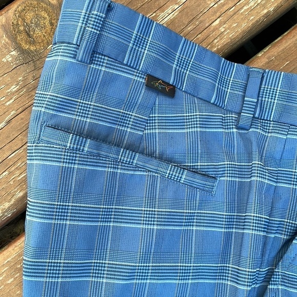 Greg Norman Attack Life Golf Shorts - Picture 4 of 7